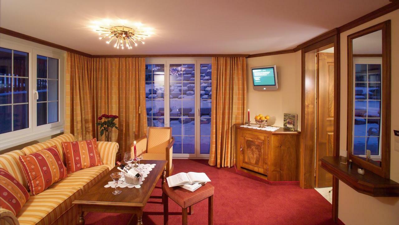 Hotel Sonne Zermatt Oda fotoğraf